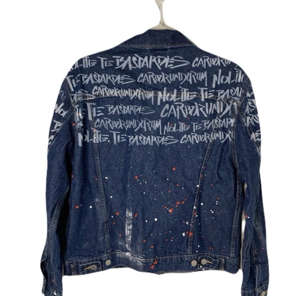 NWT Limited Edition Levi’s X Handmaid’s Tale Small Ex-Boyfriend Trucker Jacket - Picture 12 of 13
